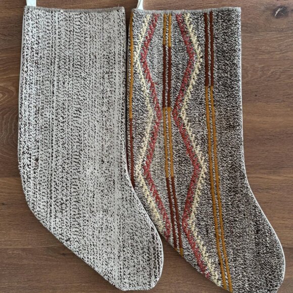 Christmas Vintage Hanging Stockings - Picture 1 of 3